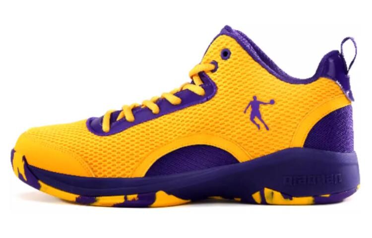 Баскетбольные кроссовки Basketball Shoes Men Low-Top Yellow Qiaodan 
Баскетбольные кроссовки Basketball Shoes Men Low-Top Yellow Qiaodan