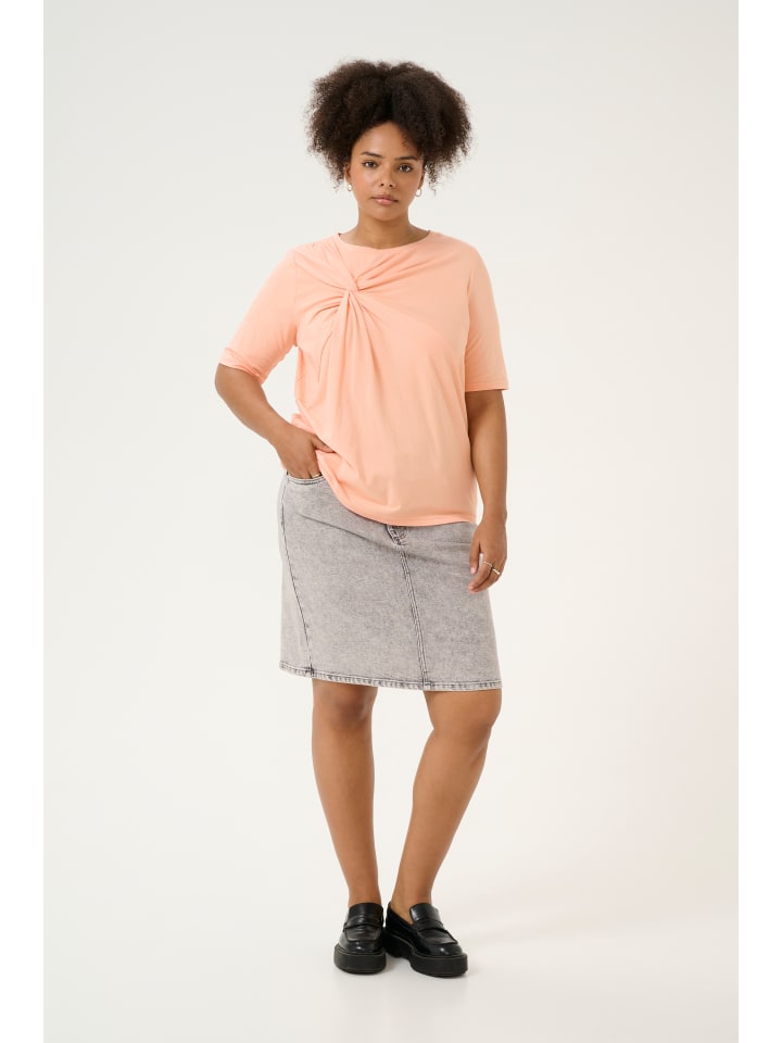 Топ KAFFE curve 
Топ KAFFE curve