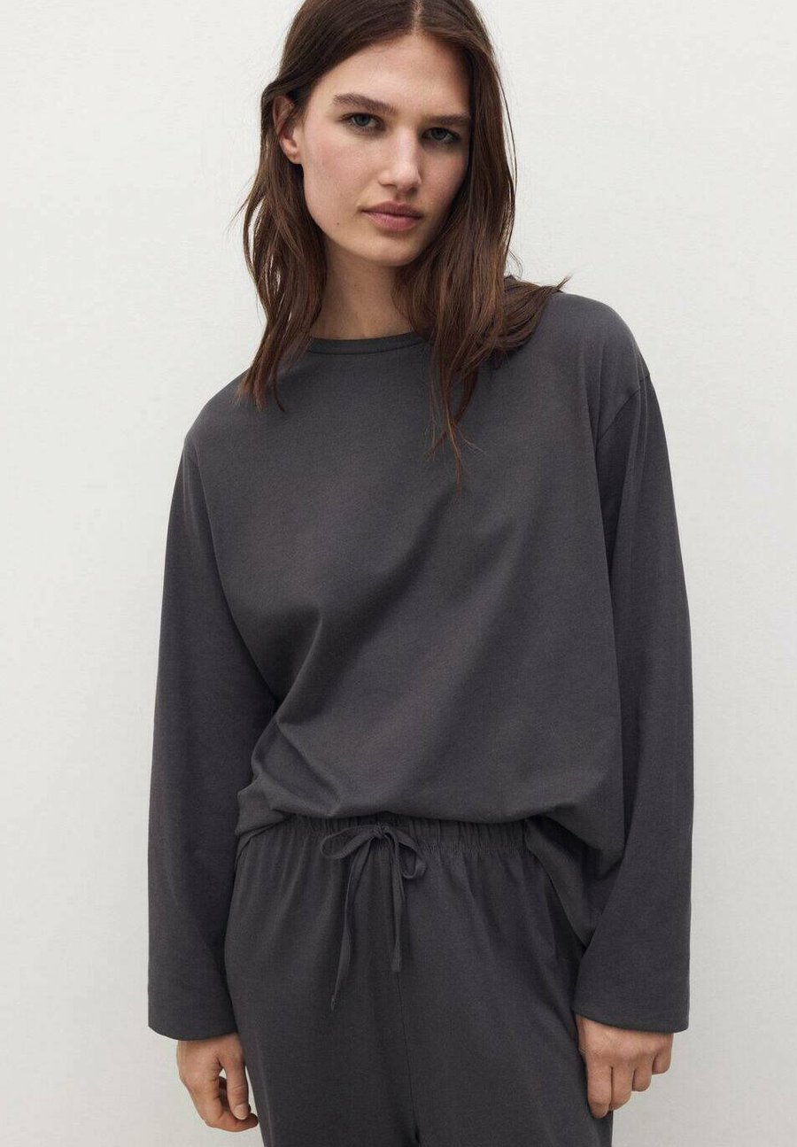 Пижамный комплект Mango DOS PIEZAS LISO SET, Anthracite
Пижамный комплект Mango DOS PIEZAS LISO SET, Anthracite