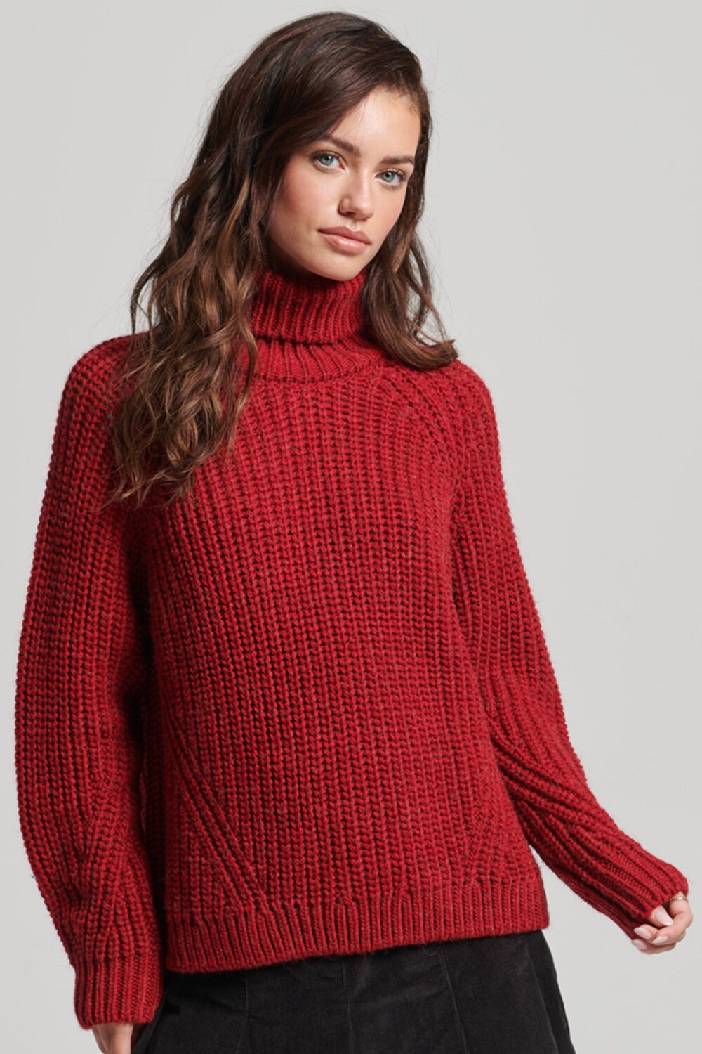 Вязаный свитер со строчкой и водолазкой Superdry, красный 
Вязаный свитер со строчкой и водолазкой Superdry, красный