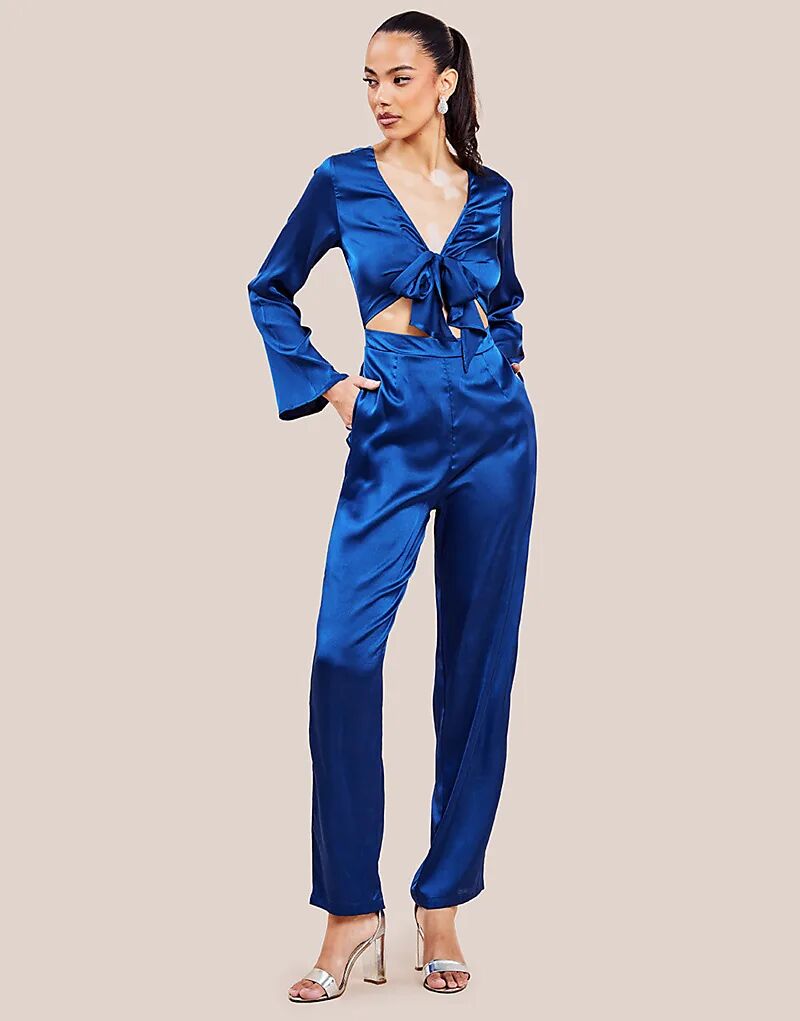 Атласный комбинезон Goddiva Cut в темно-синем цвете
Атласный комбинезон Goddiva Cut в темно-синем цвете