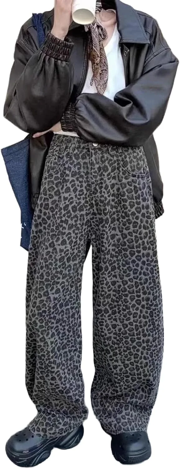 Барные джинсы Y2K в леопардовом принте
Барные джинсы Y2K в леопардовом принте