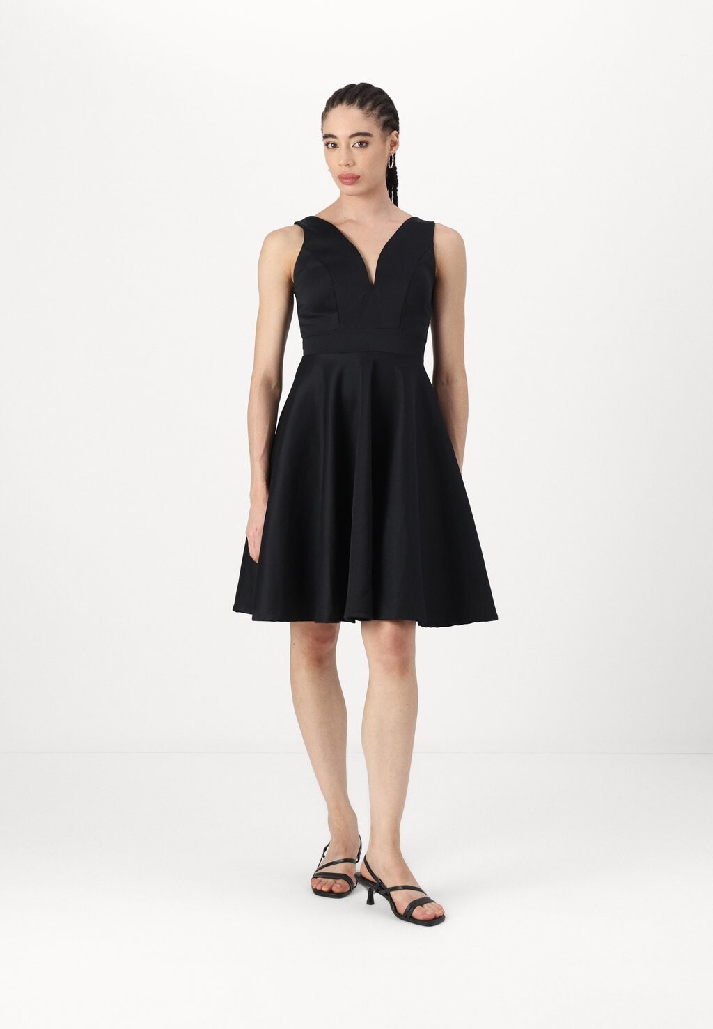 Коктейльное платье / Вечернее платье MUNA WAL G., черный
Коктейльное платье / Вечернее платье MUNA WAL G., черный