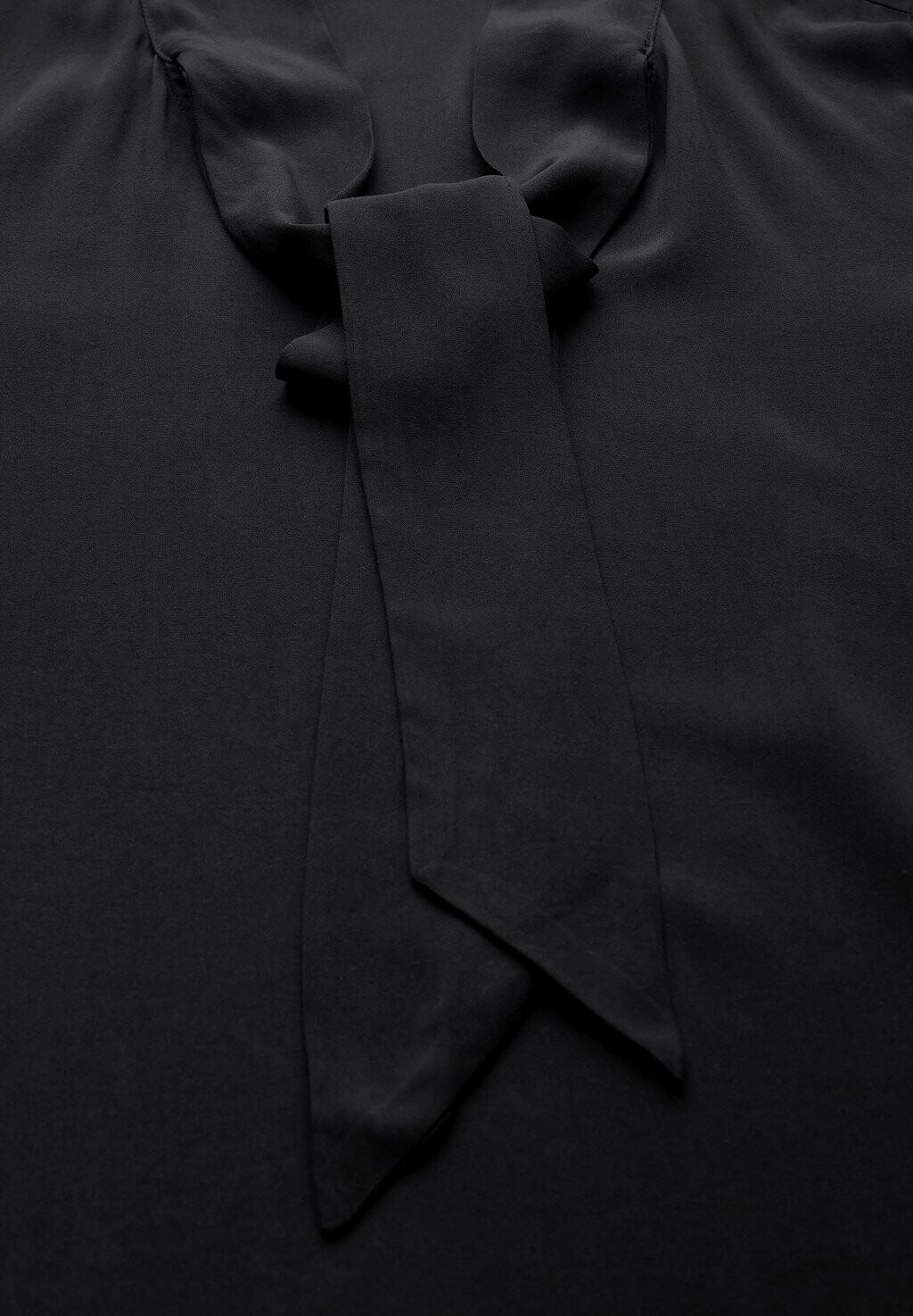 Блуза MIT SCHLEIFE Street One, черный
Блуза MIT SCHLEIFE Street One, черный