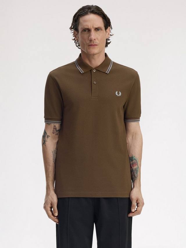 Поло Fred Perry
Поло Fred Perry