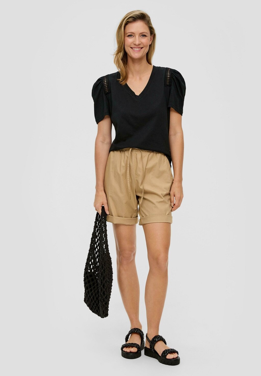 Базовая футболка s.Oliver, черный
Базовая футболка s.Oliver, черный