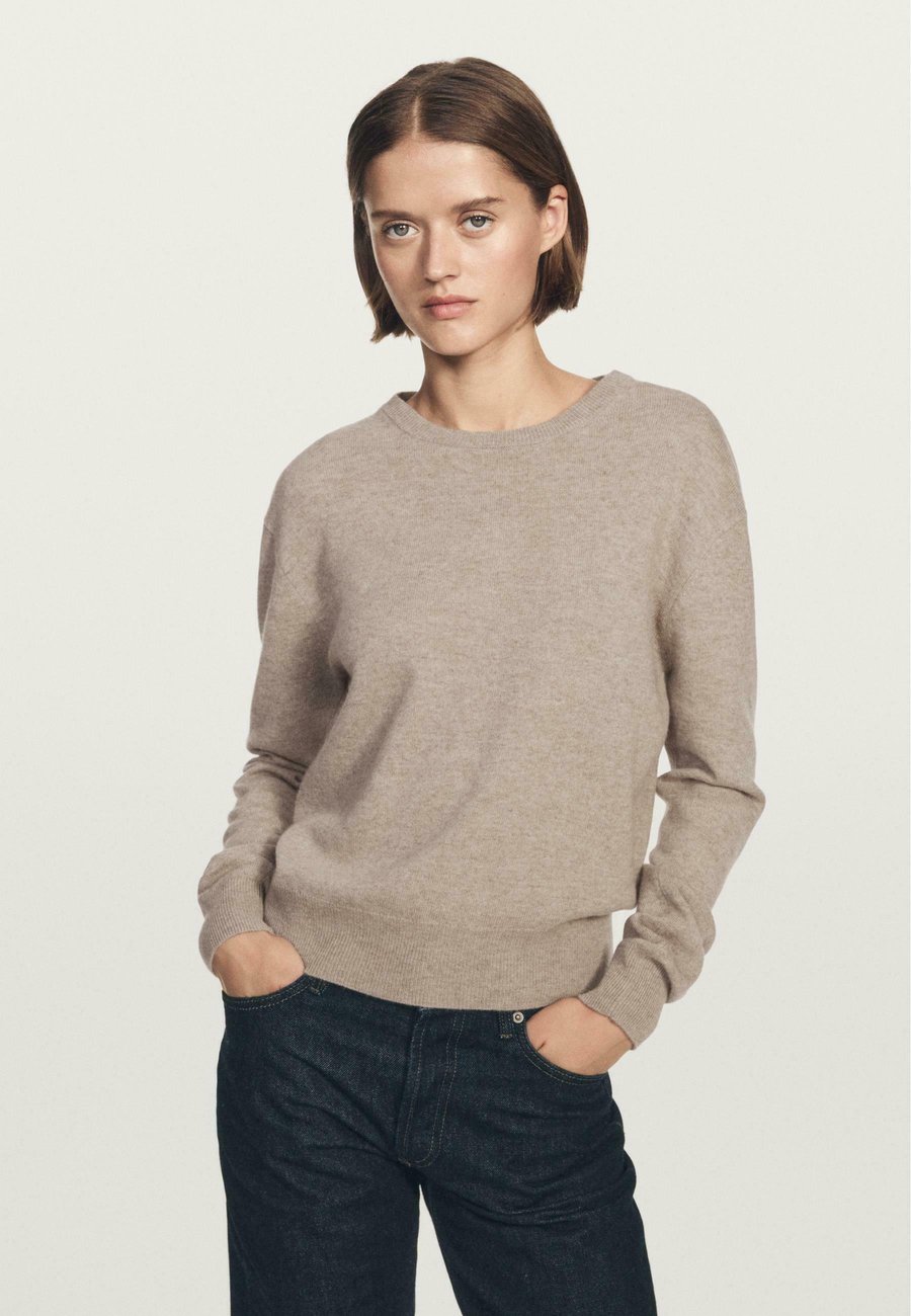 Джемпер Massimo Dutti CREW NECK SWEATER, Light Brown
Джемпер Massimo Dutti CREW NECK SWEATER, Light Brown