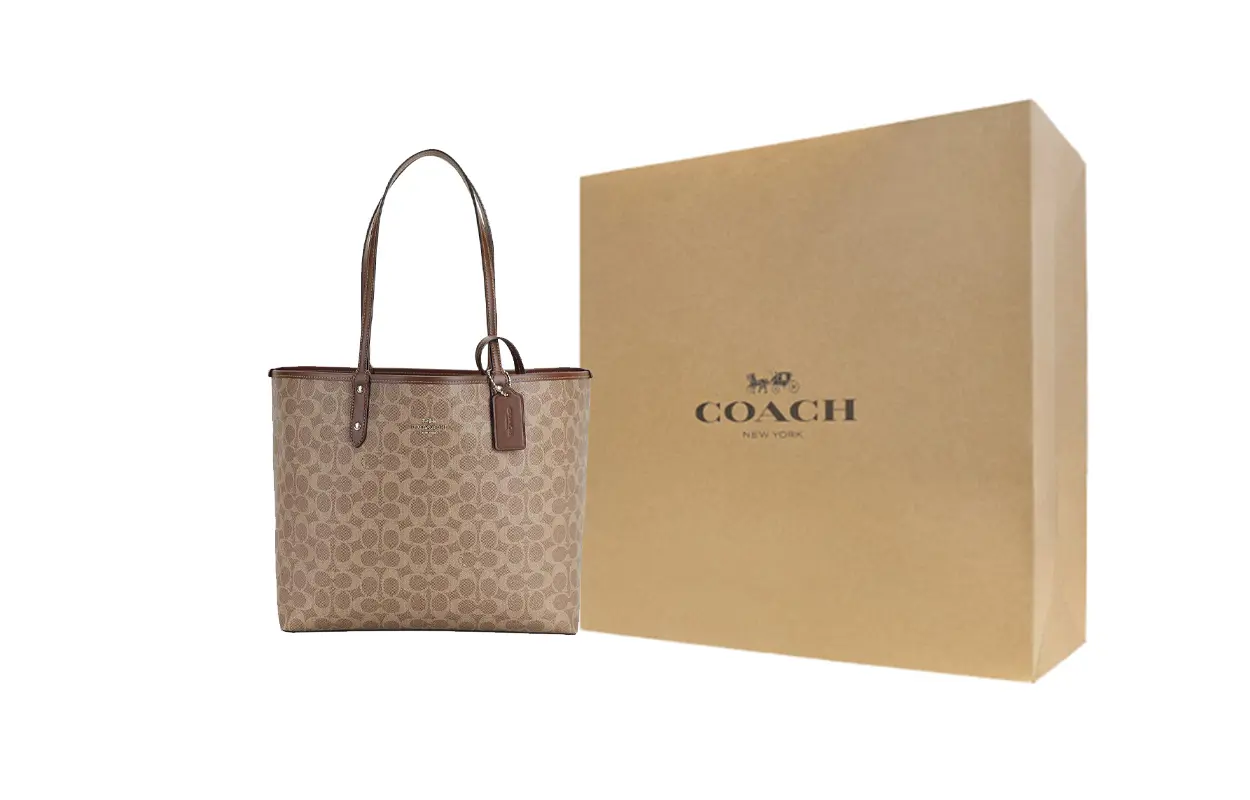 COACH Городская женская сумка через плечо из ПВХ с элементами искусственной кожи большая коричневая
COACH Городская женская сумка через плечо из ПВХ с элементами искусственной кожи большая коричневая