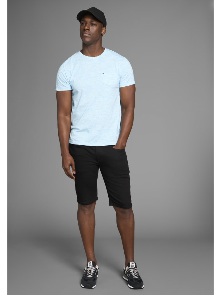 Футболка цвета петролеум. Bruno Banani
Футболка цвета петролеум. Bruno Banani