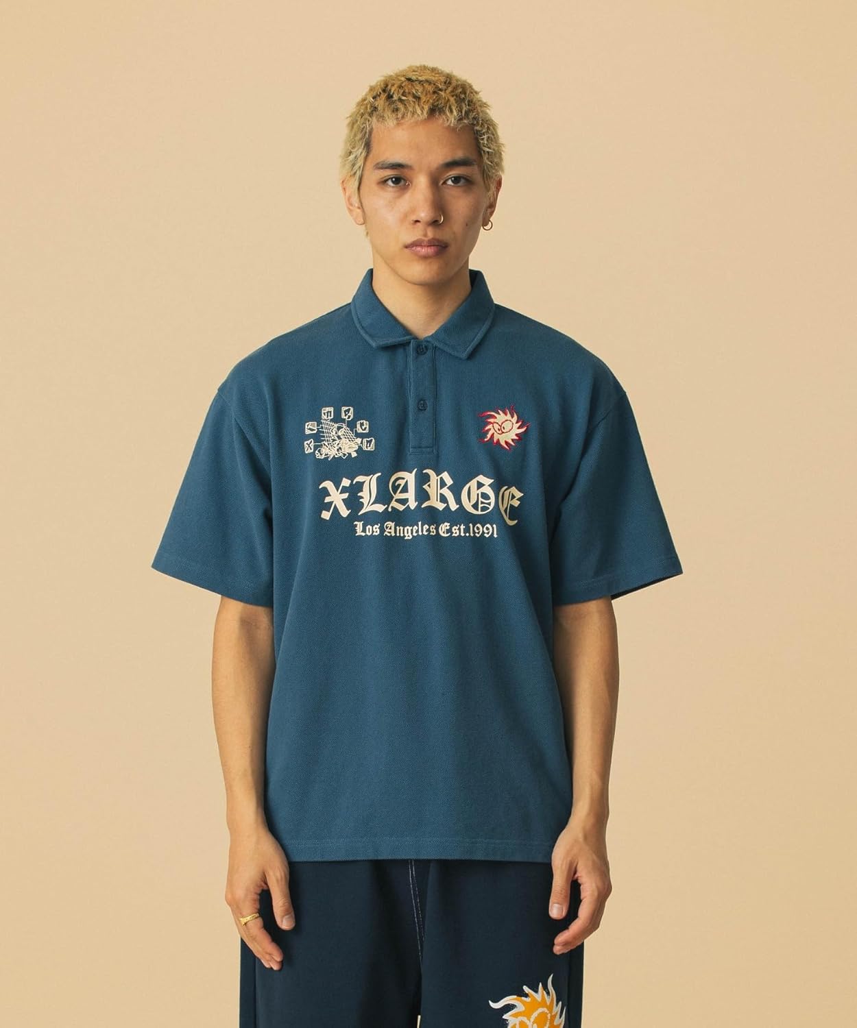 Мужская повседневная рубашка-поло с несколькими логотипами размера XLARGE (очень большой размер), темно-синий
Мужская повседневная рубашка-поло с несколькими логотипами размера XLARGE (очень большой размер), темно-синий