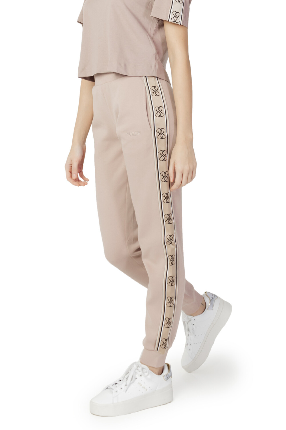Брюки женские GUESS спортивные с лампасами, бежевый
Брюки женские GUESS спортивные с лампасами, бежевый