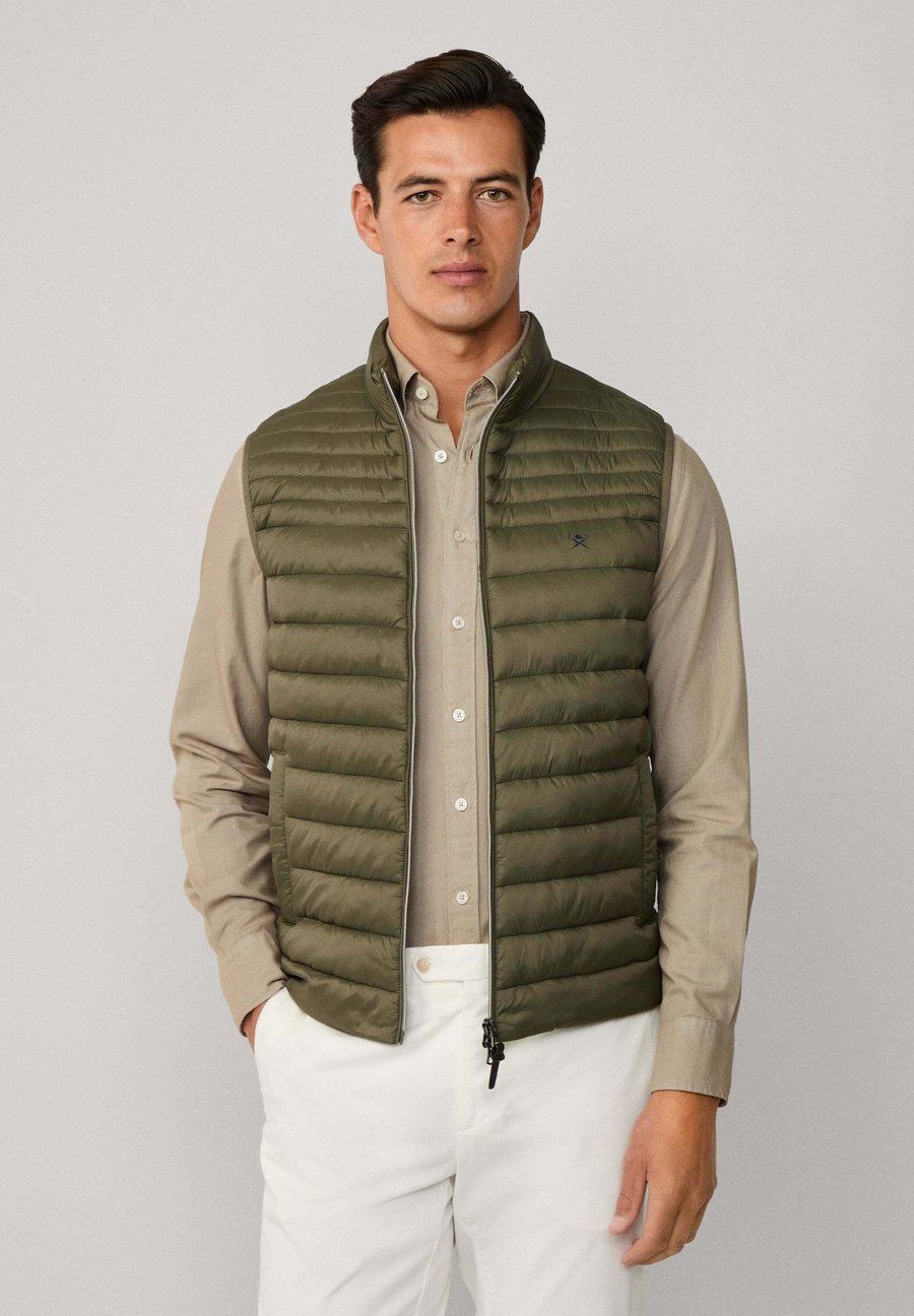 Куртка Hackett London ULTRA, Cargo Green/Dark Green
Куртка Hackett London ULTRA, Cargo Green/Dark Green