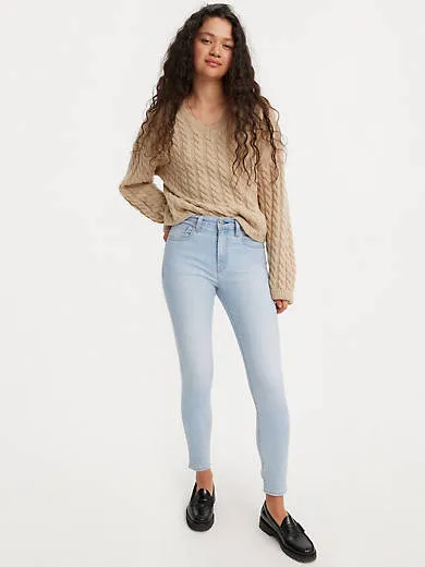 721 крутые женские джинсы скинни с высокой посадкой Levi's, цвет Cool Night's Breeze - Light Wash
721 крутые женские джинсы скинни с высокой посадкой Levi's, цвет Cool Night's Breeze - Light Wash