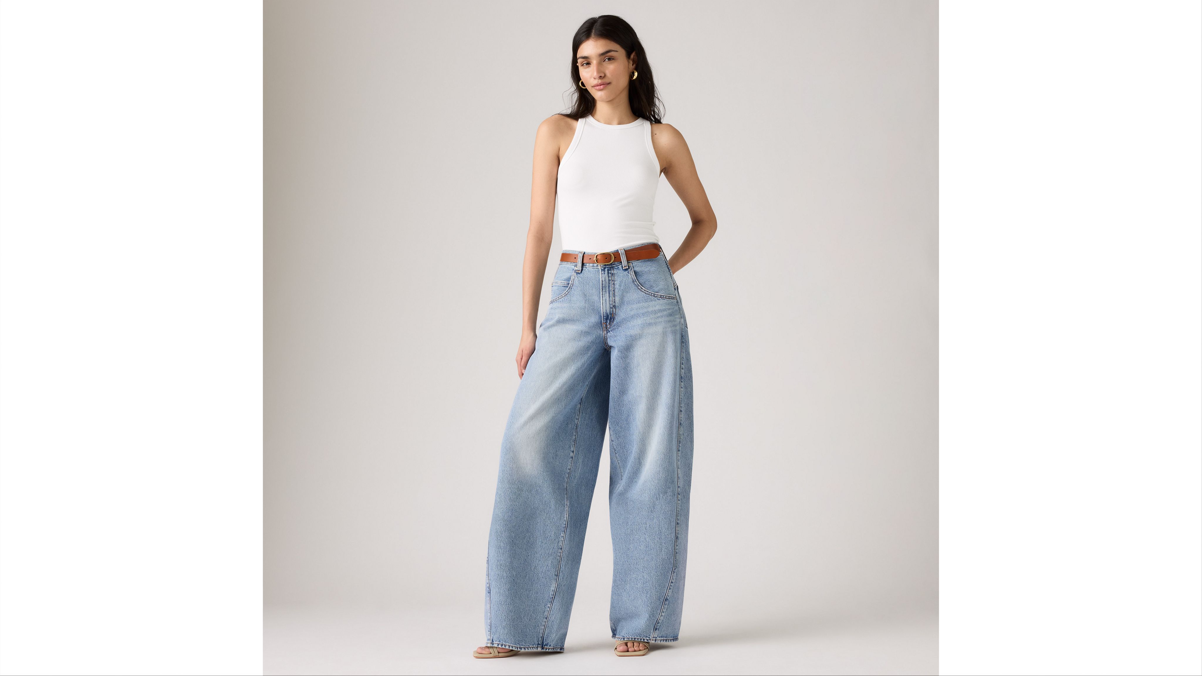 Женские джинсы Super Baggy Barrel Levi's, Table Talk - Medium Wash
Женские джинсы Super Baggy Barrel Levi's, Table Talk - Medium Wash