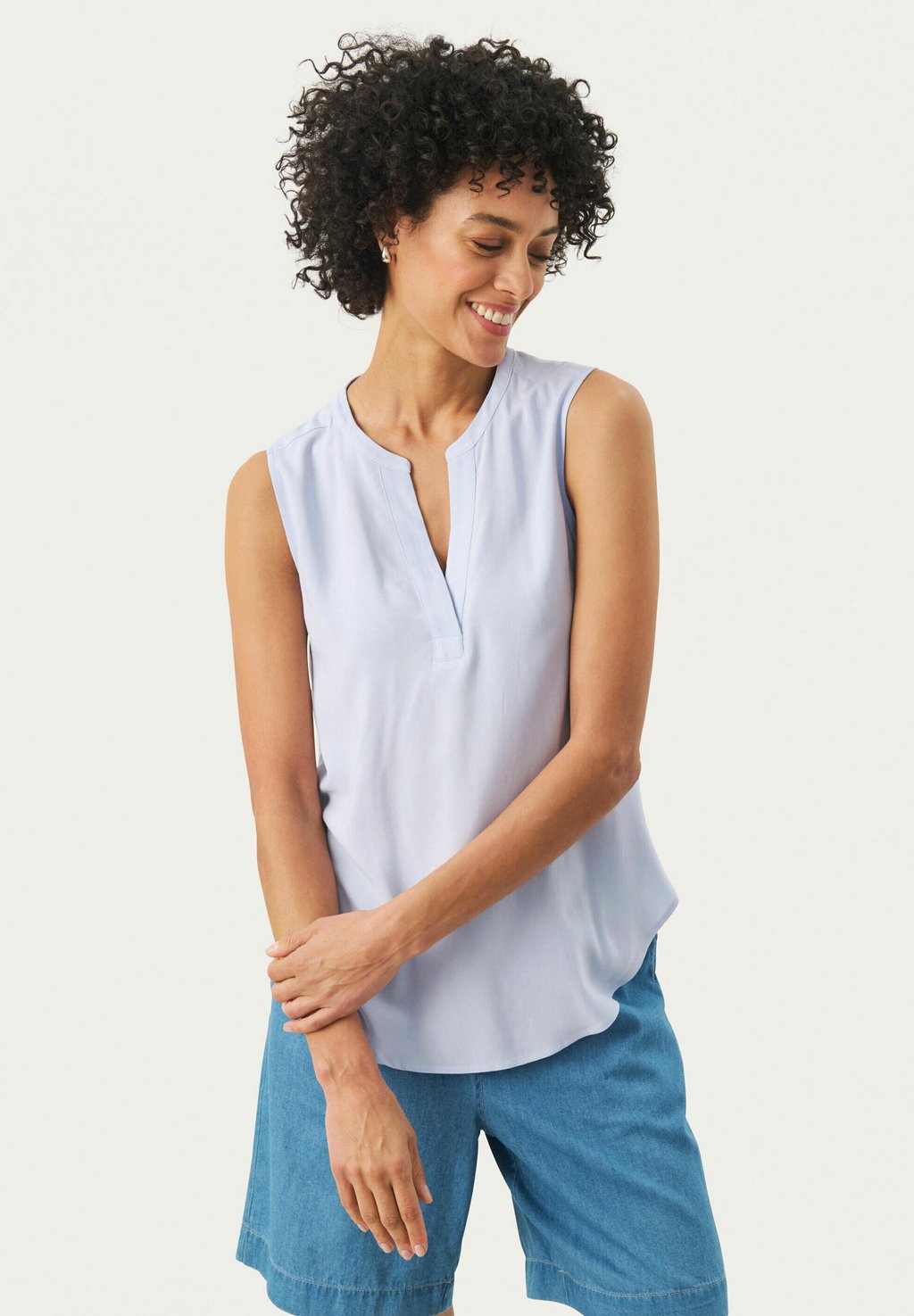 Топ ANDIA Part Two, светло-голубой 
Топ ANDIA Part Two, светло-голубой