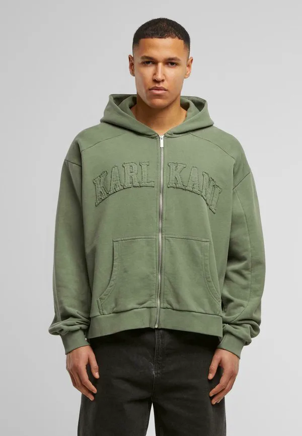 Свободная укороченная толстовка на молнии для колледжа Karl Kani, Olive, Хаки, Свободная укороченная толстовка на молнии для колледжа Karl Kani, Olive
Свободная укороченная толстовка на молнии для колледжа Karl Kani, Olive, Хаки, Свободная укороченная толстовка на молнии для колледжа Karl Kani, Olive