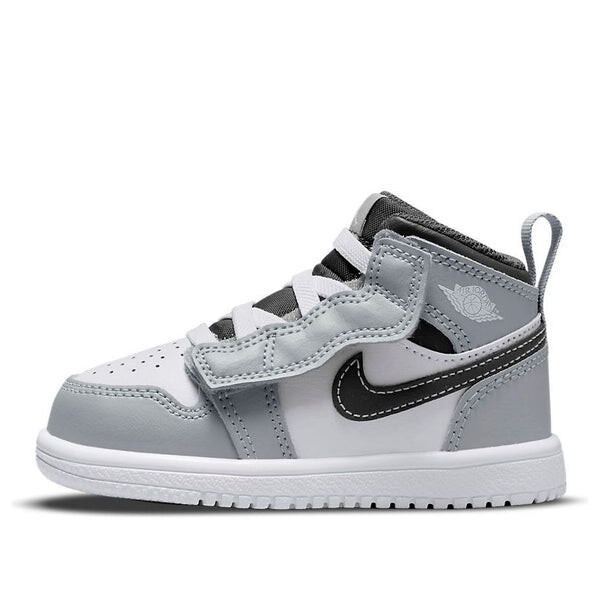 Кроссовки 1 средние альт Air Jordan, серый
Кроссовки 1 средние альт Air Jordan, серый