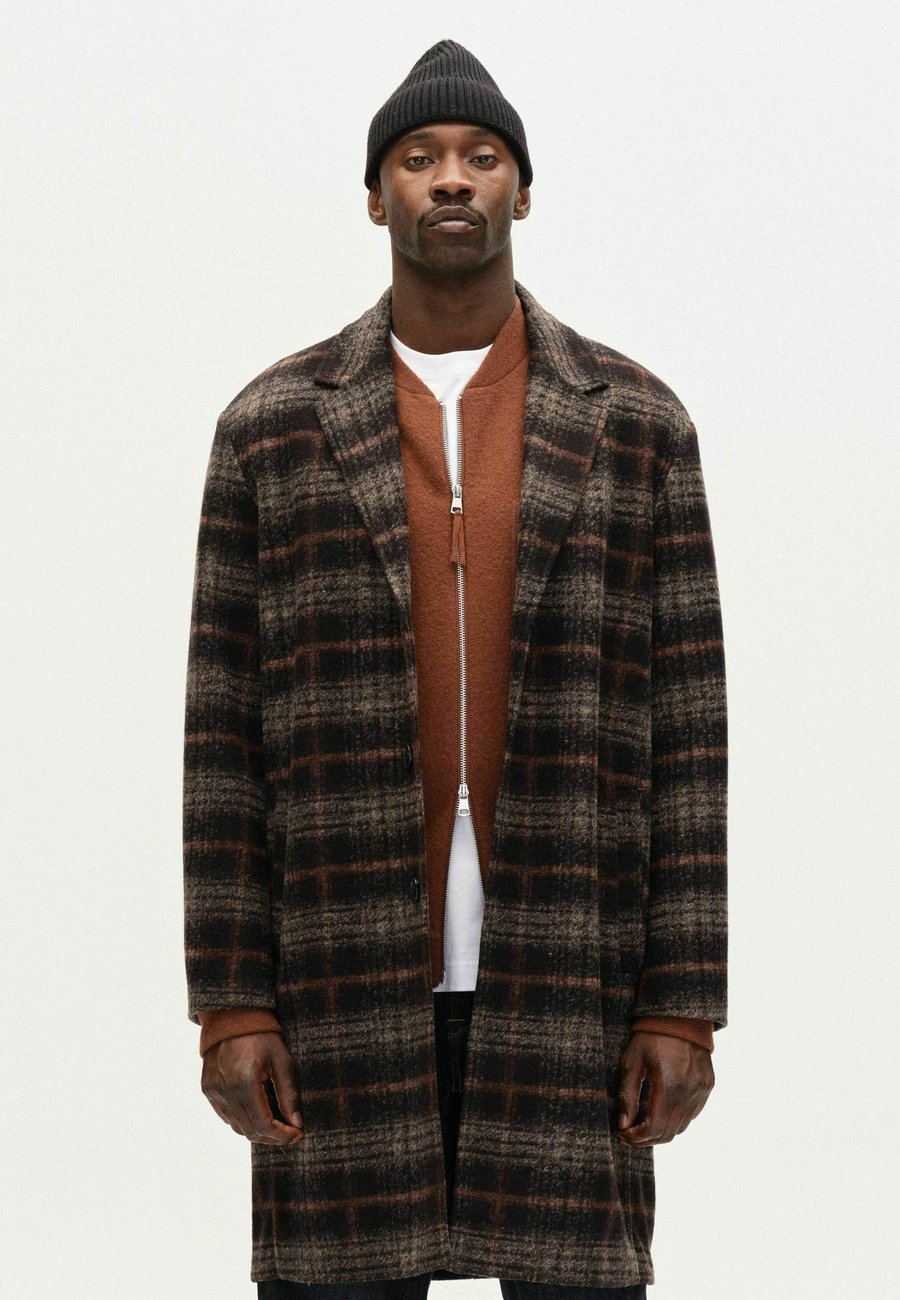 Пальто Gabba Classic coat, Black/Brown Check/Black
Пальто Gabba Classic coat, Black/Brown Check/Black