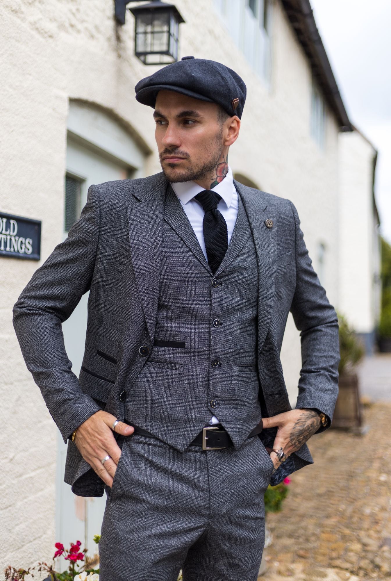 AK-10 Твидовый костюм-тройка в елочку TruClothing, серый
AK-10 Твидовый костюм-тройка в елочку TruClothing, серый