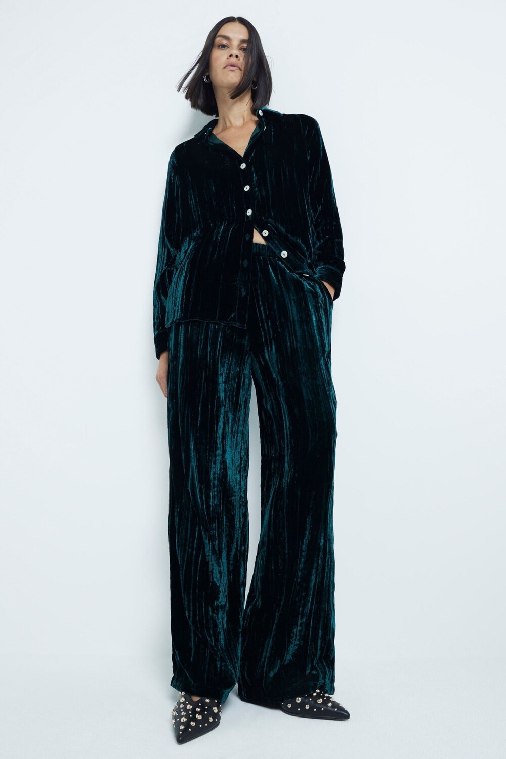 Бархатные брюки широкого кроя из 100% хлопка River Island, зеленый 
Бархатные брюки широкого кроя из 100% хлопка River Island, зеленый