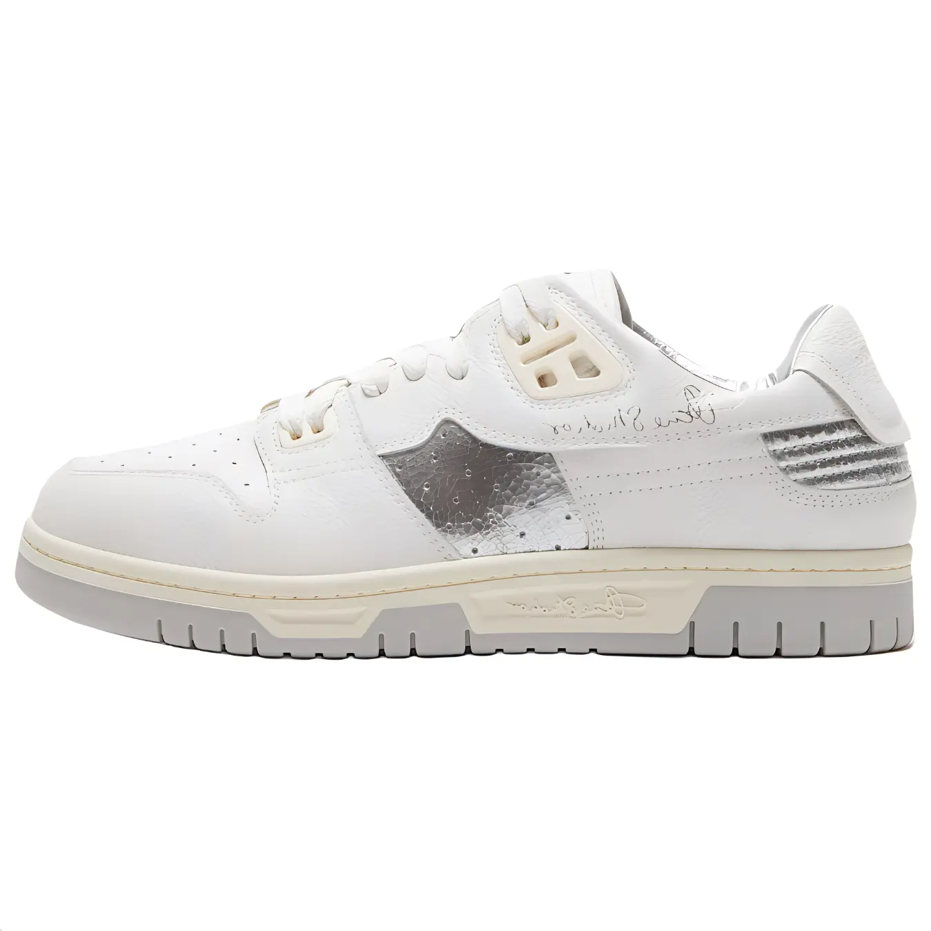 Acne Studios Низкие скейтерские кеды мужские белые
Acne Studios Низкие скейтерские кеды мужские белые