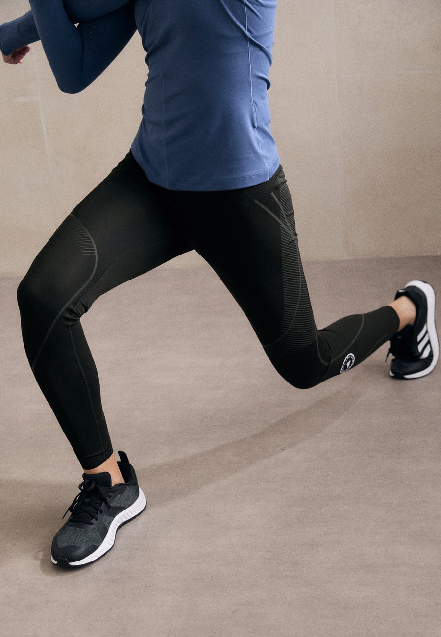 Леггинсы Adidas by Stella McCartney Leggings, Black
Леггинсы Adidas by Stella McCartney Leggings, Black