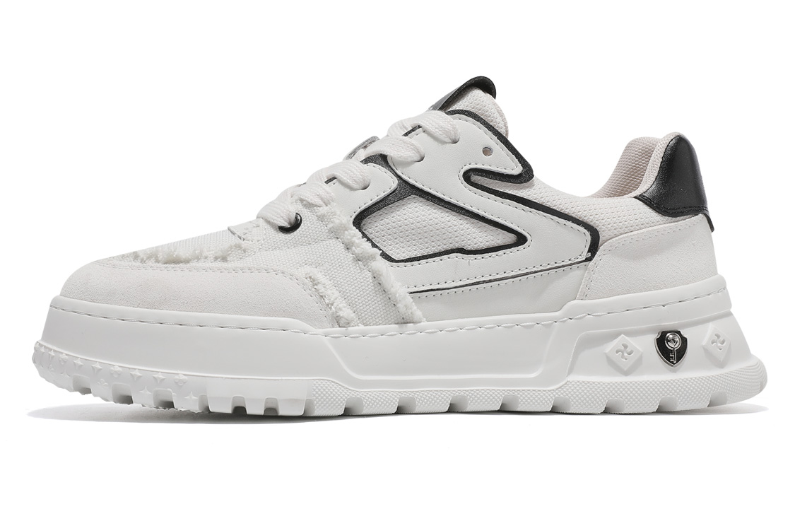 Мужские низкие скейтерские кроссовки черно-белые TRUMPPIPE
Мужские низкие скейтерские кроссовки черно-белые TRUMPPIPE