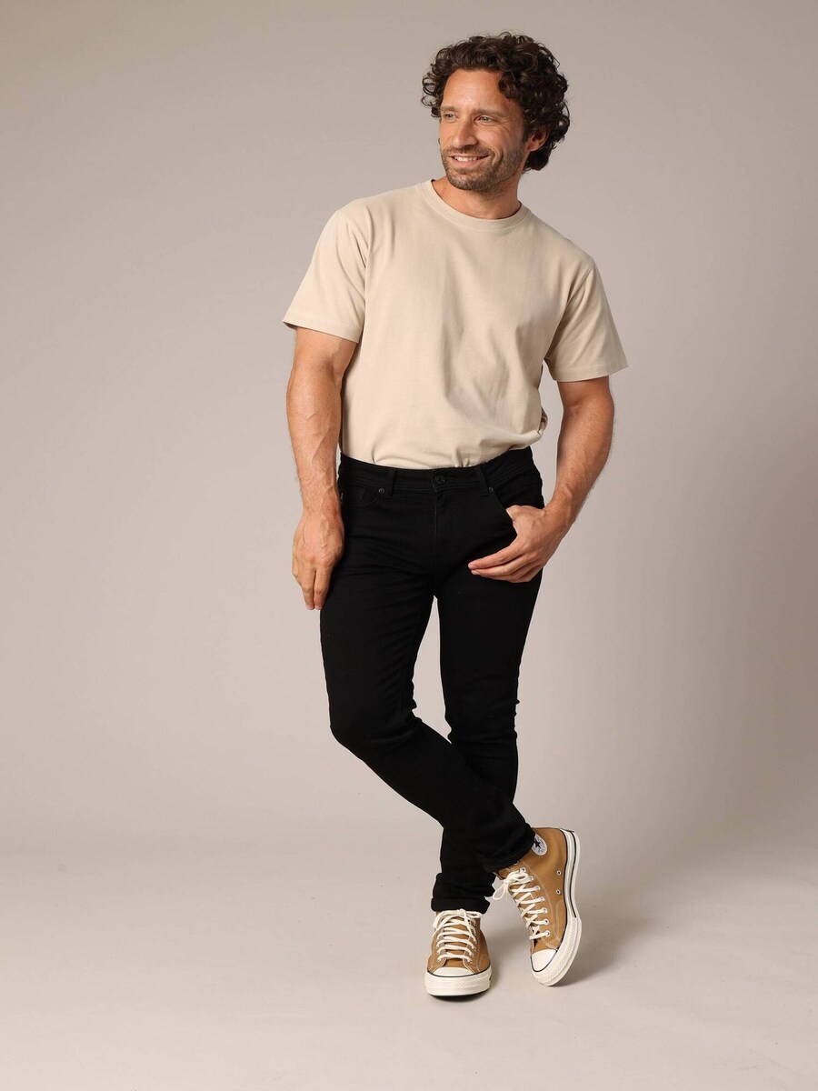 Узкие джинсы Deeluxe CARLOS, черный
Узкие джинсы Deeluxe CARLOS, черный