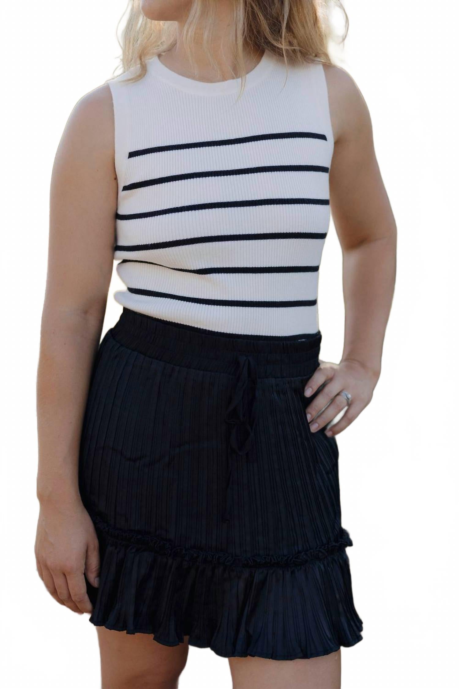 Эйвери Мини-юбка черная SHE + SKY
Эйвери Мини-юбка черная SHE + SKY