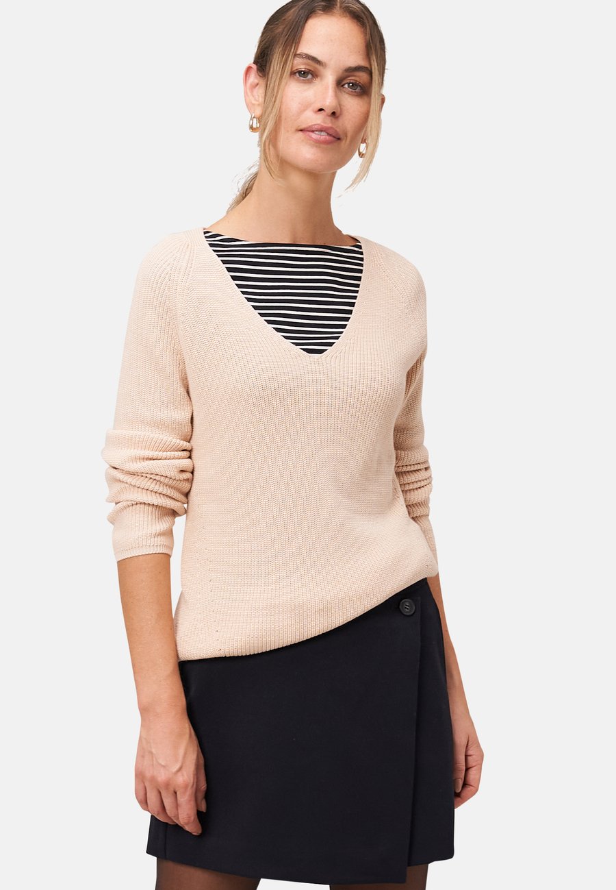 Джемпер zero STRUKTUR MIT V-AUSSCHNITT, Dark Cream Melange/Beige
Джемпер zero STRUKTUR MIT V-AUSSCHNITT, Dark Cream Melange/Beige