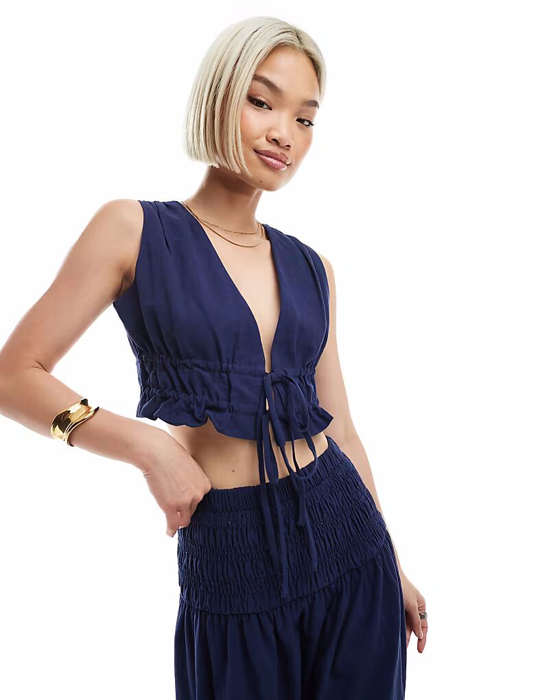 Льняной укороченный жилет с завязкой спереди, темно-синий 4Th & Reckless
Льняной укороченный жилет с завязкой спереди, темно-синий 4Th & Reckless