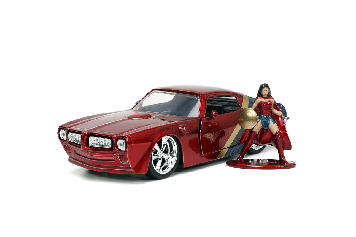 Модель автомобиля DC Comics 1/32 — Pontiac Firebird 1972 года (включая фигурку Чудо-женщины) Jada
Модель автомобиля DC Comics 1/32 — Pontiac Firebird 1972 года (включая фигурку Чудо-женщины) Jada