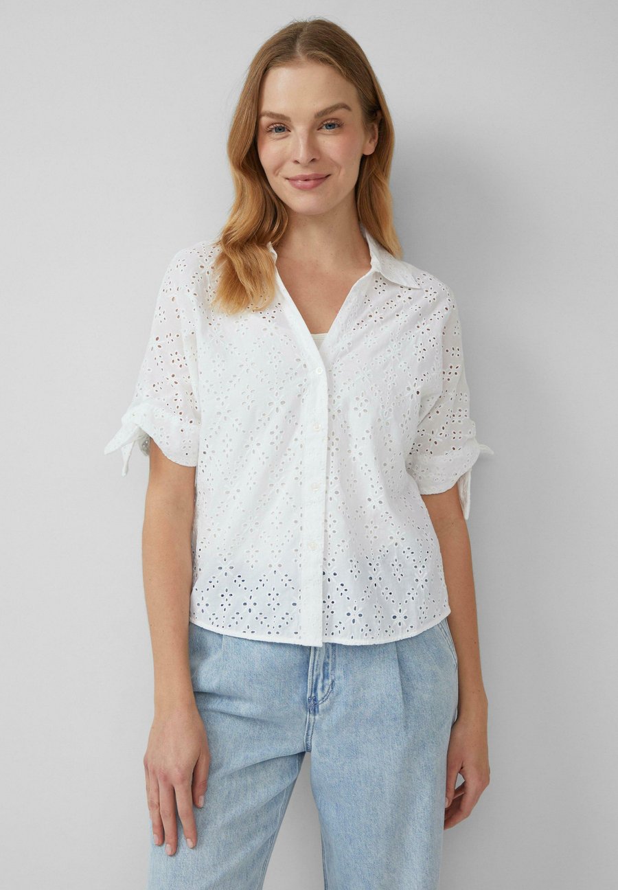 Блуза s.Oliver LOCKERE MIT LOCHSTICKEREI UND KNOTENDETAIL, Weiß/White
Блуза s.Oliver LOCKERE MIT LOCHSTICKEREI UND KNOTENDETAIL, Weiß/White