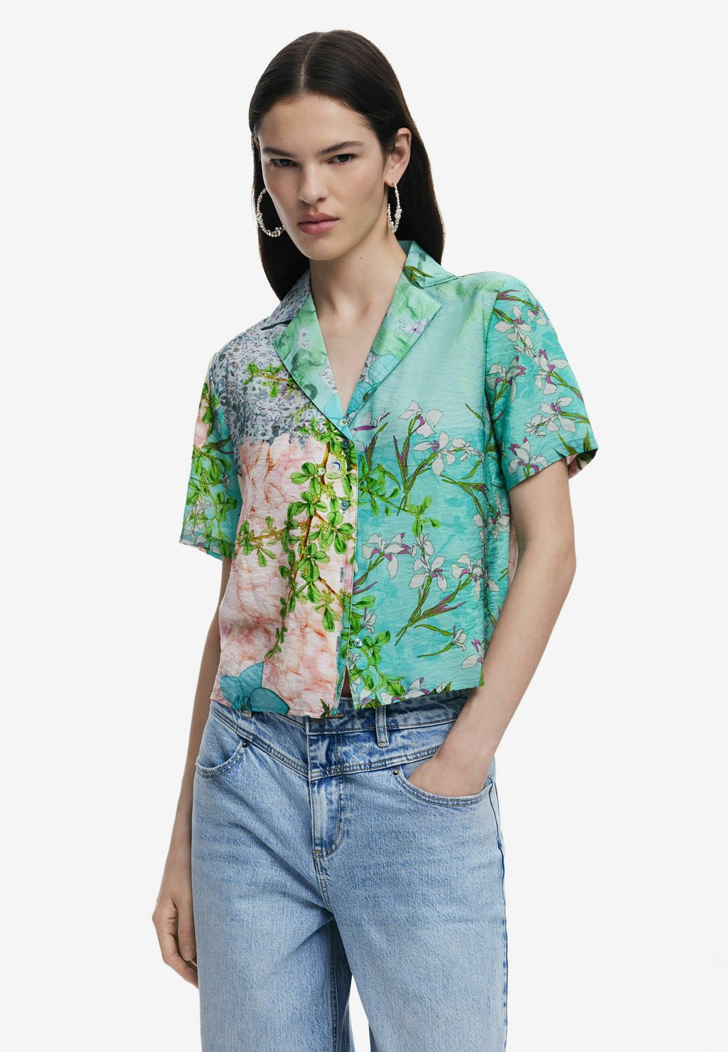 Блузка на пуговицах MIAMI Desigual, зеленый
Блузка на пуговицах MIAMI Desigual, зеленый