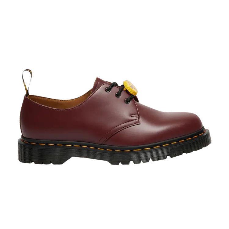 Кроссовки Palace x 1461 'Cherry Red', красный
Кроссовки Palace x 1461 'Cherry Red', красный