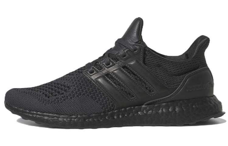 Adidas Ultra Boost 1.0 DNA Carbon Core Черный
Adidas Ultra Boost 1.0 DNA Carbon Core Черный