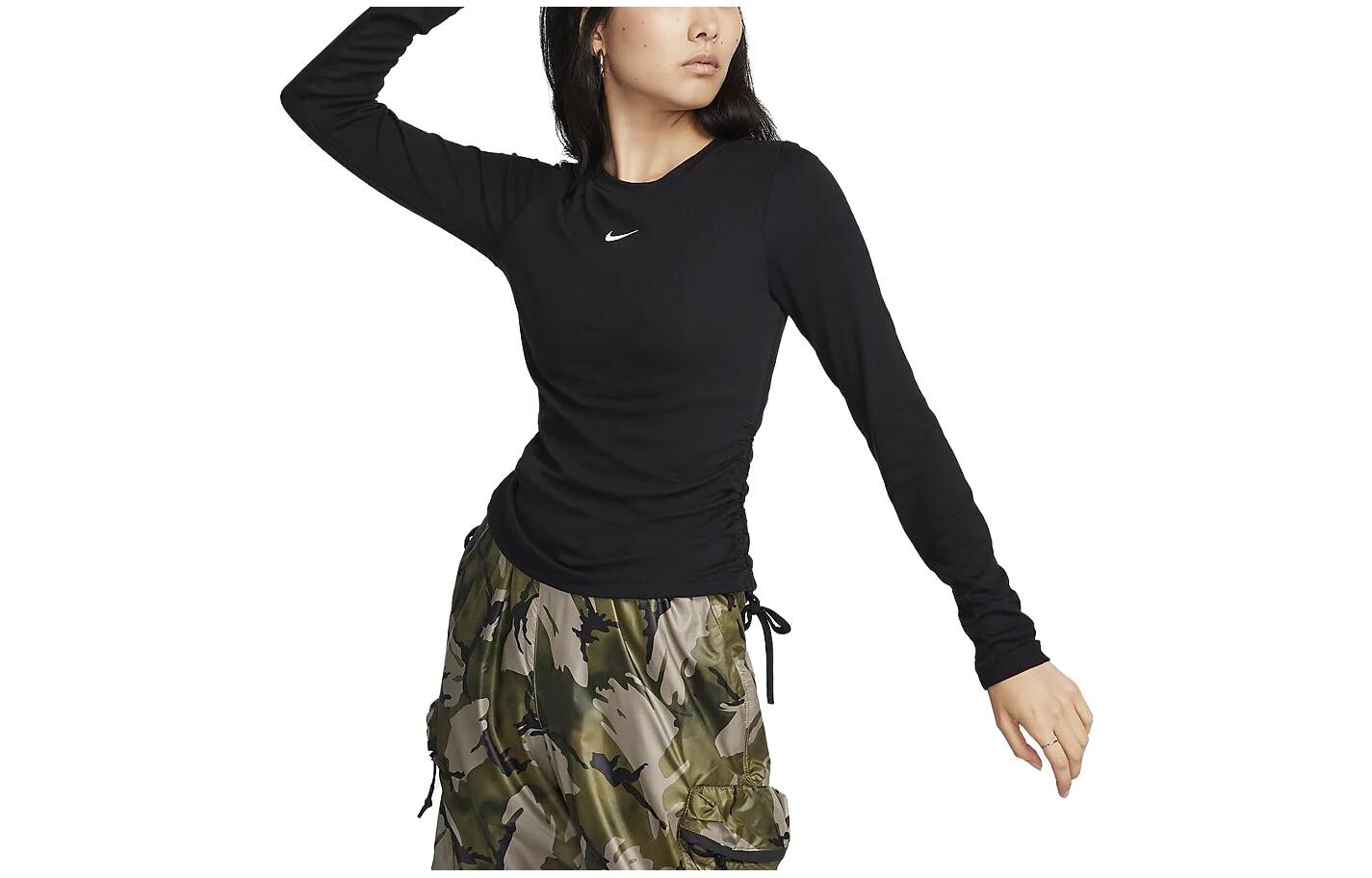 Женская футболка Nike, цвет Black
Женская футболка Nike, цвет Black