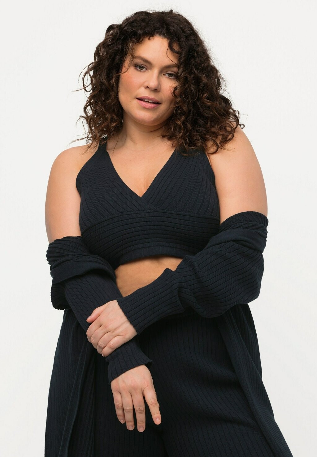 Топ Ulla Popken, черный
Топ Ulla Popken, черный