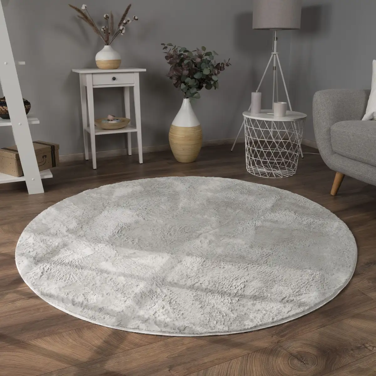Меховой ковер Paco Home "Faux Fur Soft 380", круглый, приятный ковер с длинным ворсом, особенно мягкий, однотонный Ø 200 см, серый
Меховой ковер Paco Home "Faux Fur Soft 380", круглый, приятный ковер с длинным ворсом, особенно мягкий, однотонный Ø 200 см, серый