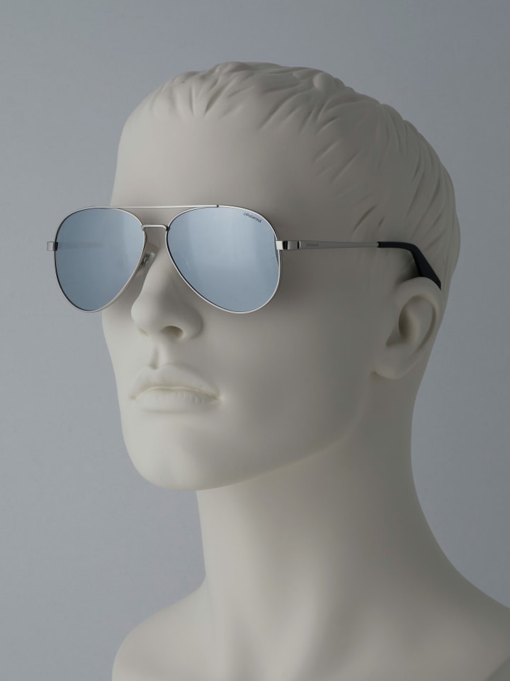 Солнцезащитные очки Polaroid, серебряный
Солнцезащитные очки Polaroid, серебряный