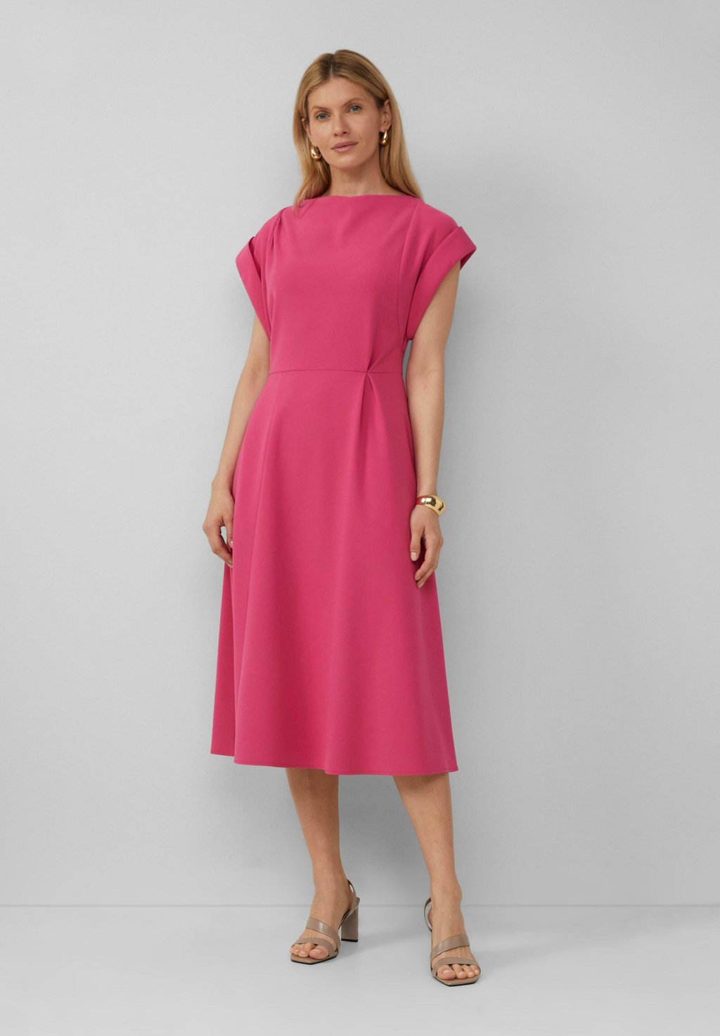 Повседневное платье s.Oliver BLACK LABEL, розовый
Повседневное платье s.Oliver BLACK LABEL, розовый