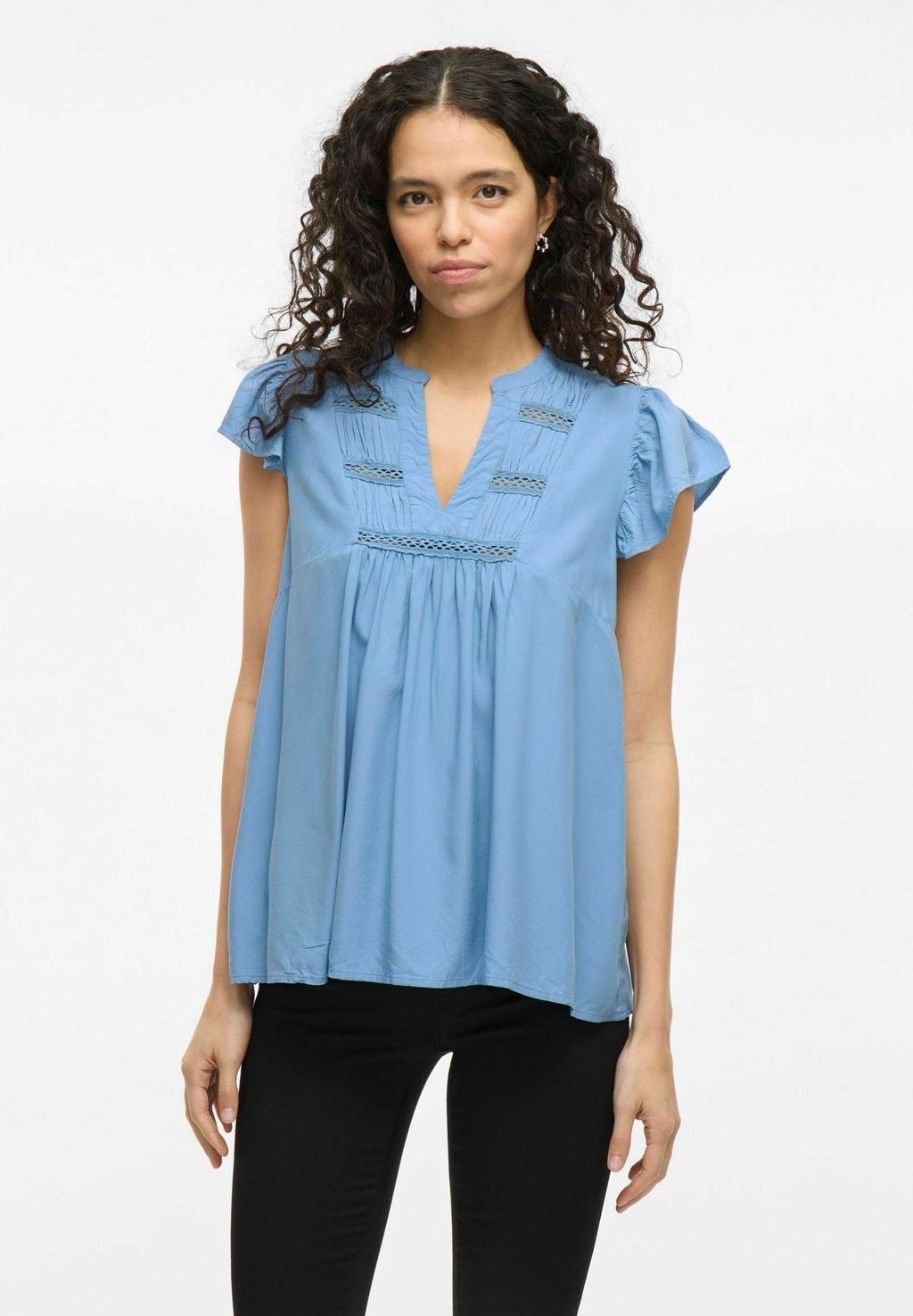 Блуза VIVISIA V NECK PLEATED VILA, синий
Блуза VIVISIA V NECK PLEATED VILA, синий
