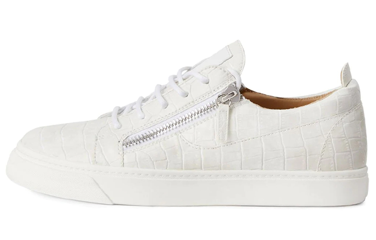 Кроссовки с эффектом крокодила от Frankie Giuseppe Zanotti, Original Shoe Box Included
Кроссовки с эффектом крокодила от Frankie Giuseppe Zanotti, Original Shoe Box Included