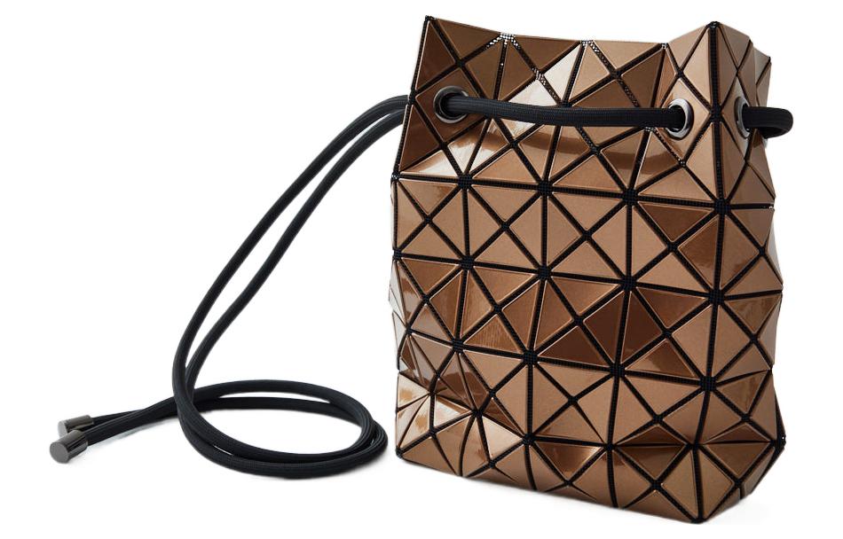 Сумка через плечо из ПВХ поливинилхлорида с декором в виде трубок, женская, бренд ISSEI MIYAKE
Сумка через плечо из ПВХ поливинилхлорида с декором в виде трубок, женская, бренд ISSEI MIYAKE