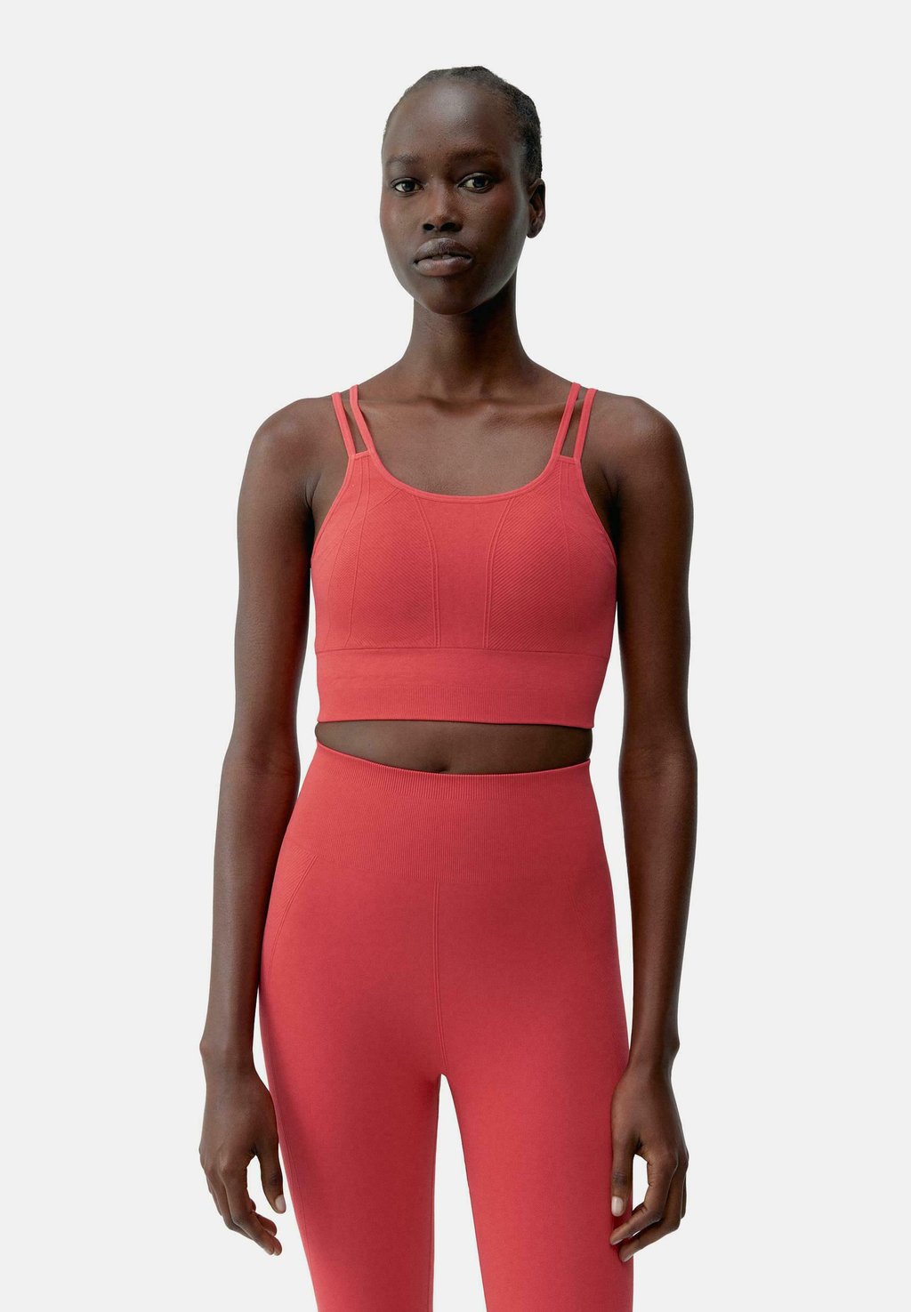 Спортивный бюстгальтер с легкой поддержкой BLUME Born Living Yoga, красный
Спортивный бюстгальтер с легкой поддержкой BLUME Born Living Yoga, красный