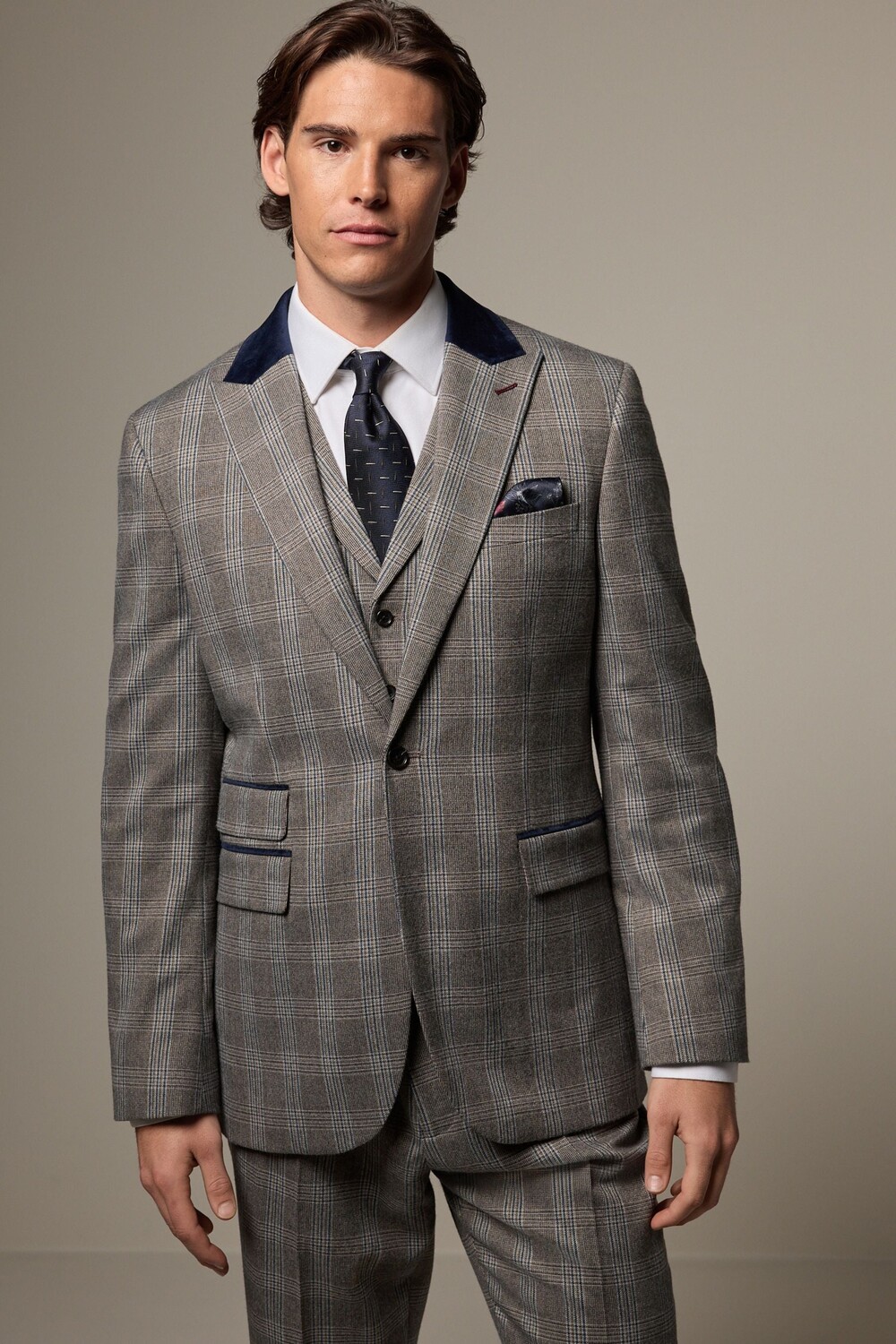 Куртка приталенного кроя Next, нейтральный
Куртка приталенного кроя Next, нейтральный