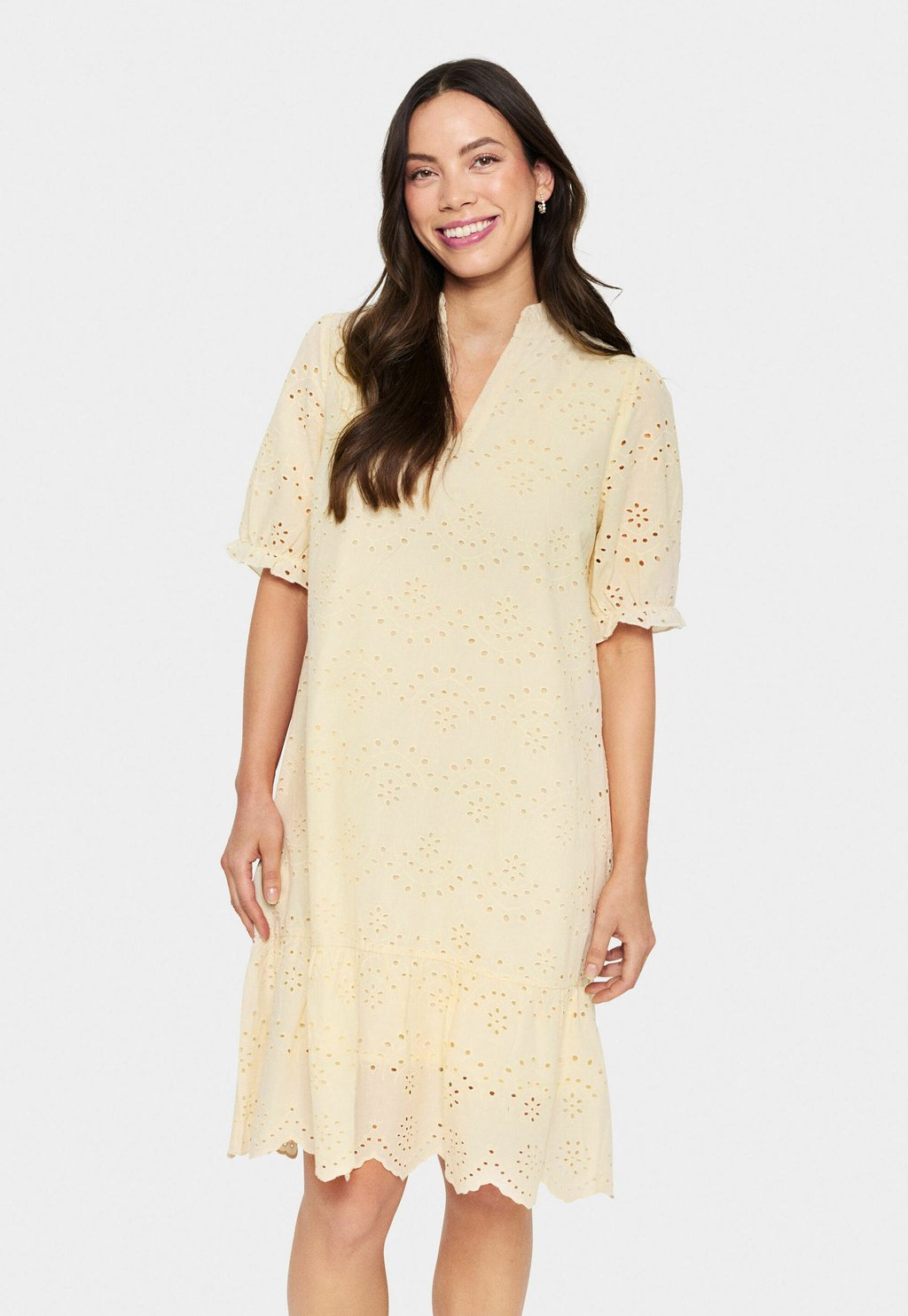 Повседневное платье GELEKSA Saint Tropez, бежевый
Повседневное платье GELEKSA Saint Tropez, бежевый