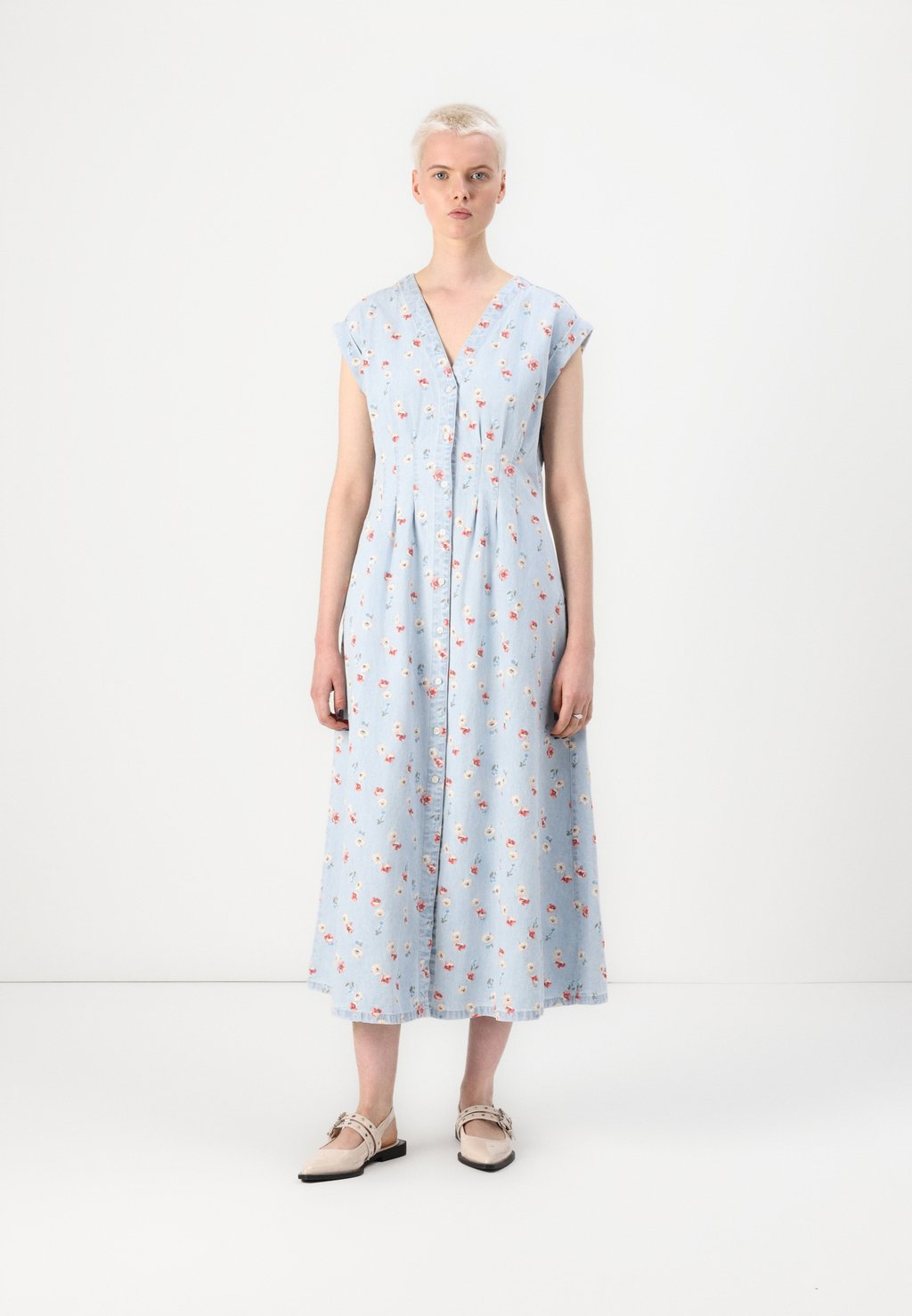 Платье макси PLEATED WAIST MAXI DRESS GAP, черный
Платье макси PLEATED WAIST MAXI DRESS GAP, черный