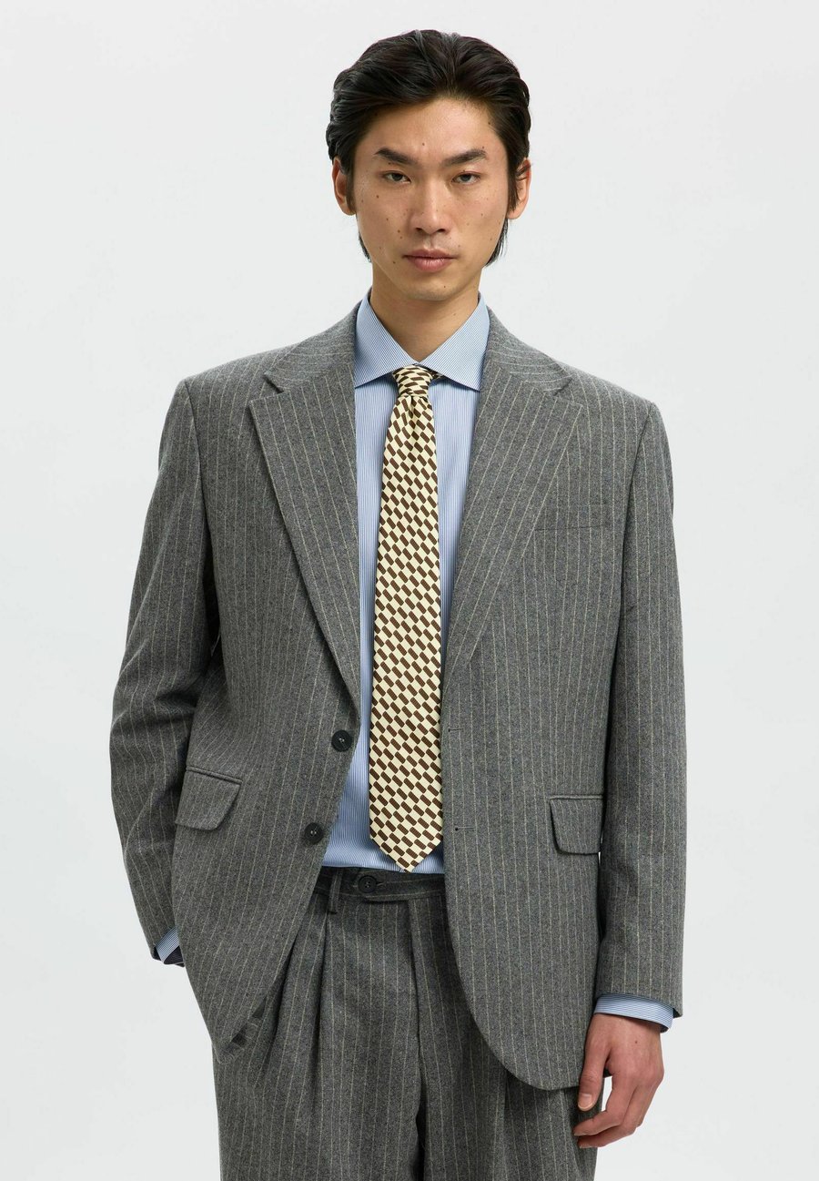 Пальто Selected Homme Short coat, Medium Grey Melange/Dark Grey
Пальто Selected Homme Short coat, Medium Grey Melange/Dark Grey