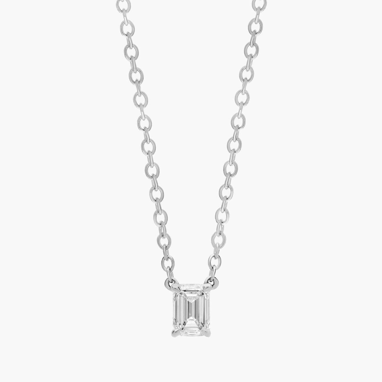 Подвеска с выращенным в лаборатории бриллиантом-солитером изумрудной огранки из белого золота 14 карат (1/4 карата, два камня - FG / VS2-SI1) Blue Nile
Подвеска с выращенным в лаборатории бриллиантом-солитером изумрудной огранки из белого золота 14 карат (1/4 карата, два камня - FG / VS2-SI1) Blue Nile